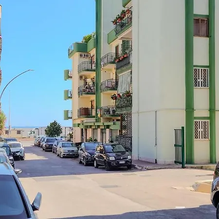 Dimora Il Roseto Трани