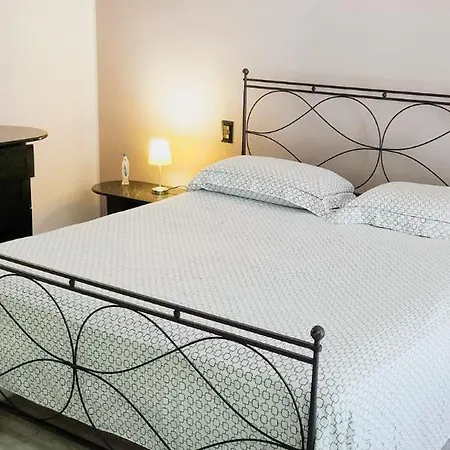 شقة Dimora Il Roseto تراني