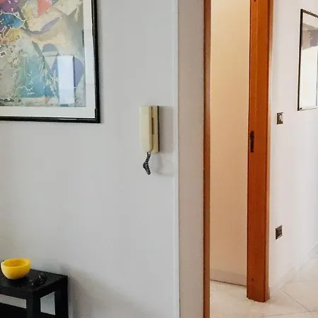 شقة Dimora Il Roseto تراني